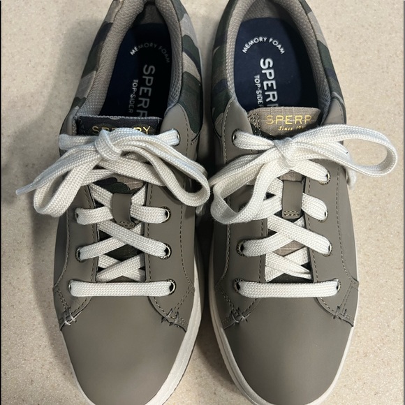 Sperry size 7.5 - Picture 1 of 4